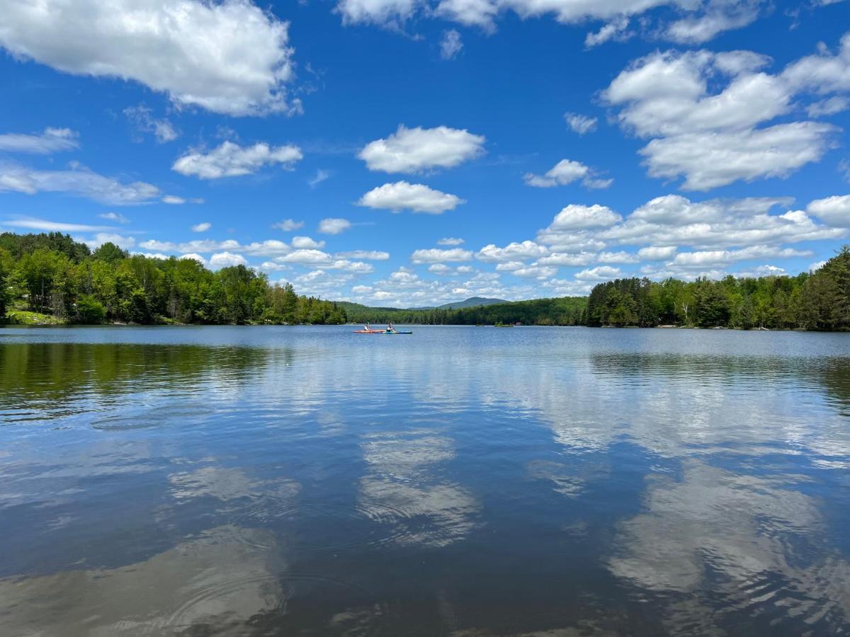 Отель Adirondack Lake Cabins Indian Lake Экстерьер фото